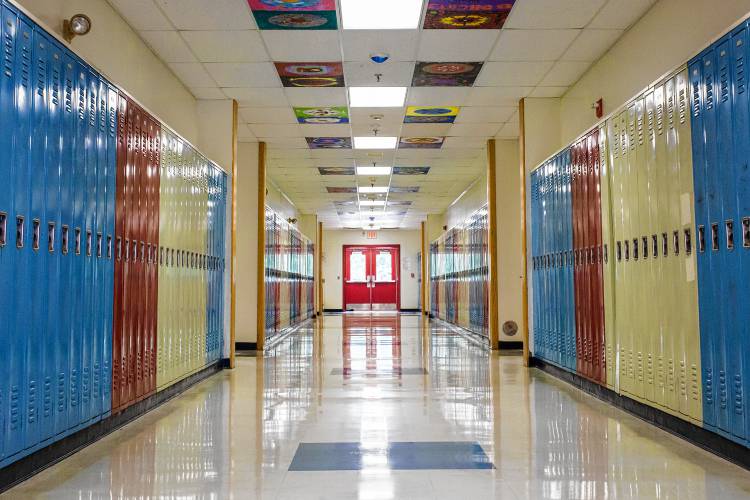 Rundlett Middle School, looking down a hallway of sixth-grade classrooms on Tuesday, Aug. 9, 2016. Rundlett Middle School, looking down a hallway of sixth-grade classrooms on Tuesday, Aug. 9, 2016.