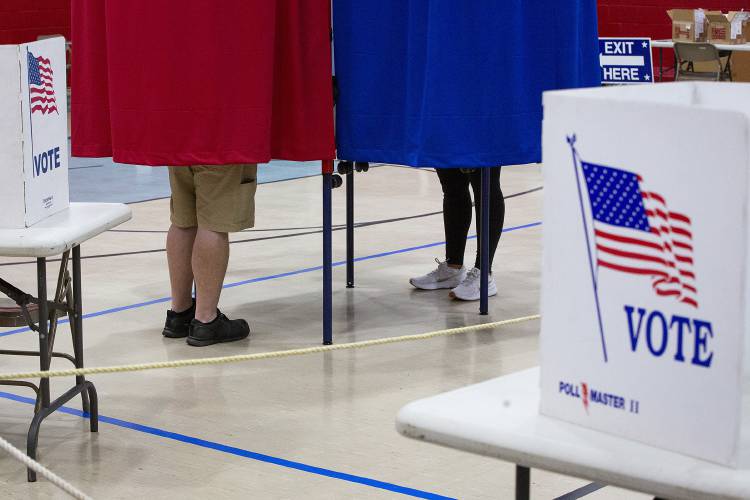 Voters fill out their ballots during a New Hampshire primary election at Claremont Middle School in Claremont, N.H., on Tuesday, Sept. 10, 2024. Voters fill out their ballots during a New Hampshire primary election at Claremont Middle School in Claremont, N.H., on Tuesday, Sept. 10, 2024.