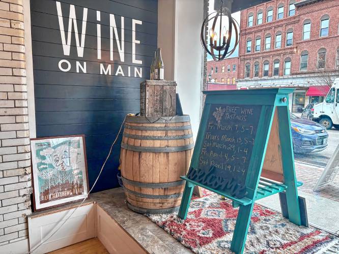 Wine on Main offers a broad array of wines and events, including free tastings. 
