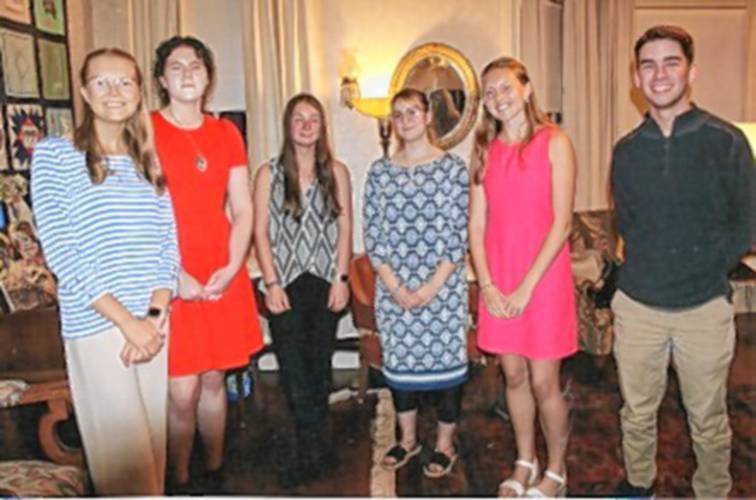 The Daughters of the American Revolution honors high school seniors Avery Sahr, Elise Berry, Ashlie Klawes, Abigail Ciarametaro, Jennifer Noni and Trevor Abel. The Daughters of the American Revolution honors high school seniors Avery Sahr, Elise Berry, Ashlie Klawes, Abigail Ciarametaro, Jennifer Noni and Trevor Abel.