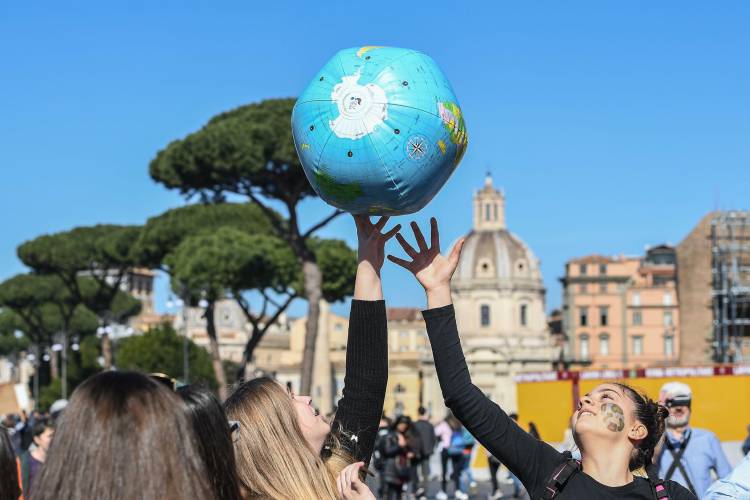 Dozens of students take part in a demonstration against global warming “Global climate strike,” in Rome, Italy, March 15, 2019.
