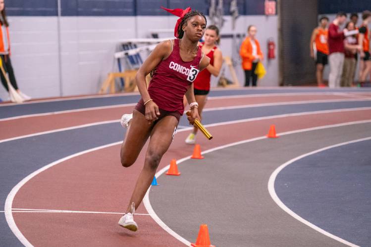 Concord’s Grace Saysaw runs the anchor leg of the 4x160-meter relay during a meet at UNH on Jan. 5. After a breakout indoor season, Saysaw is hoping to build on that success this spring season.
