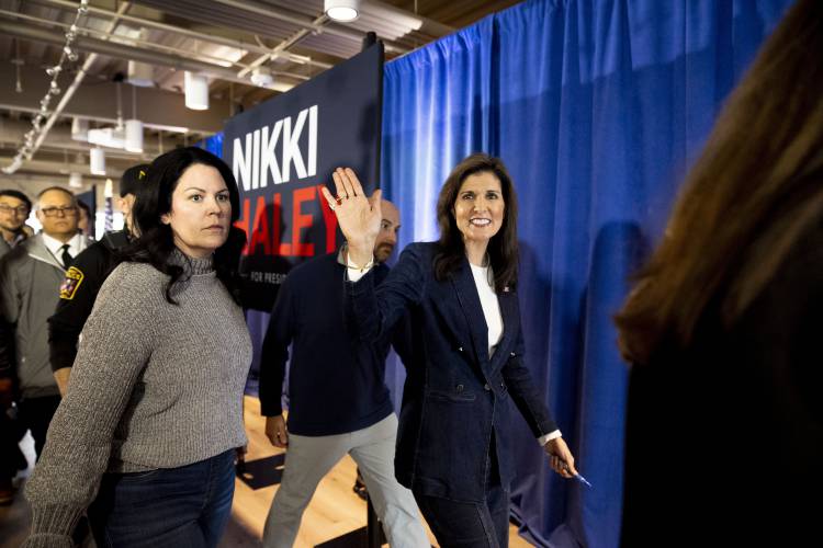 Republican presidential candidate former UN Ambassador Nikki Haley departs after speaking at Toast in Ankeny, Iowa, Thursday, Jan. 11, 2024. (AP Photo/Andrew Harnik)