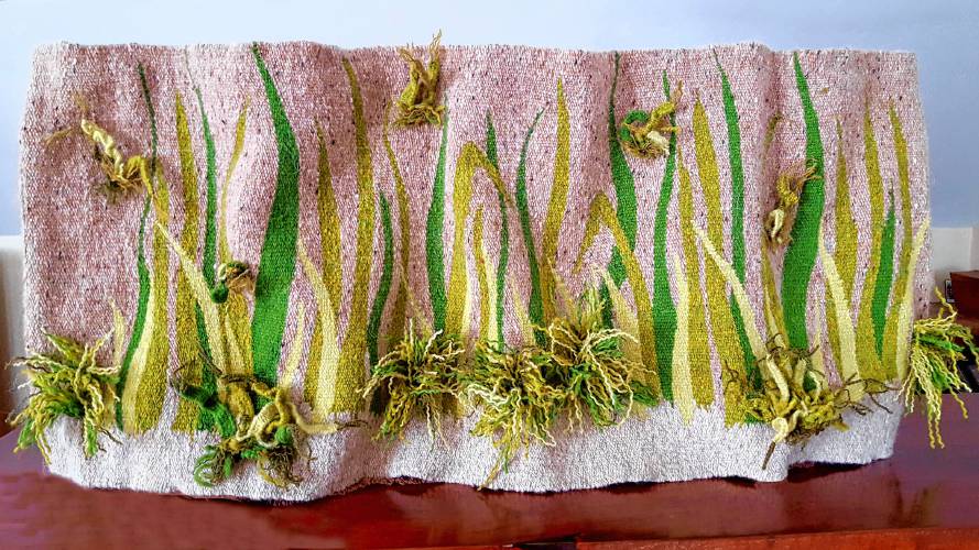 Lisa Almeida will hold multiple opportunities to learn how to create tapestries in April 2025.