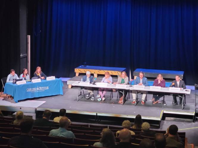 From left, Monitor reporters Jeremy Margolis, Michaela Towfighi and Catherine McLaughlin ask questions of Concord School Board candidates Clint Cogswell, Barb Higgins, Sarah Sadowski, Joseph Scroggins, Pamela Walsh and Andrew Winters during a forum on Thursday at Concord High School. From left, Monitor reporters Jeremy Margolis, Michaela Towfighi and Catherine McLaughlin ask questions of Concord School Board candidates Clint Cogswell, Barb Higgins, Sarah Sadowski, Joseph Scroggins, Pamela Walsh and Andrew Winters during a forum on Thursday at Concord High School.