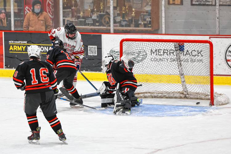 Senior forward Claire Brown (17) scored a hat-trick against the Berlin-Gorham-Kennett girls’ hockey team and easily secured Concord’s win, 7-3.