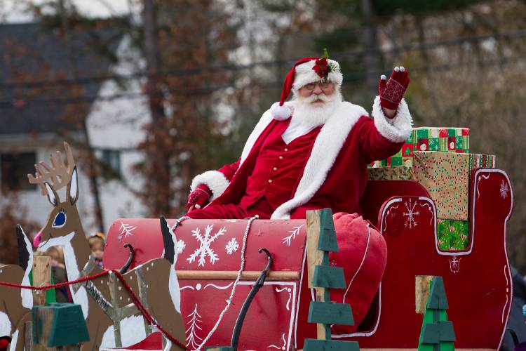 Santa makes an appearance during the annual Christmas Parade in Concord on Saturday, Nov. 18, 2017. (ELIZABETH FRANTZ / Monitor staff)